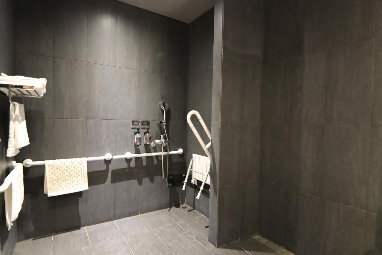 Orient Luxury Hotel Csiaji Kültér fotó